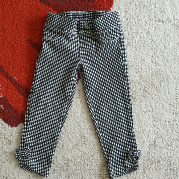 Adorable Winter Toddler Outfit - Picture 2 of 6